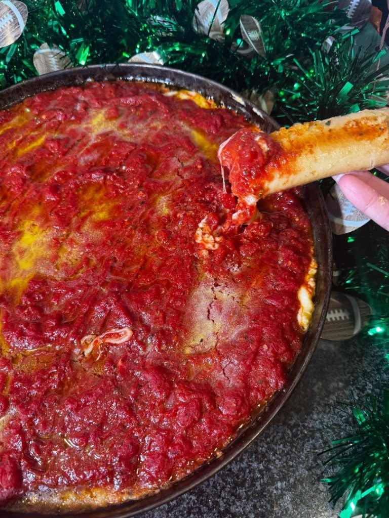 Deep Dish Pizza Dip